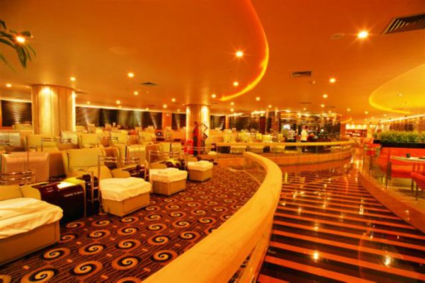 广州95平米户型精选：实用美观两不误